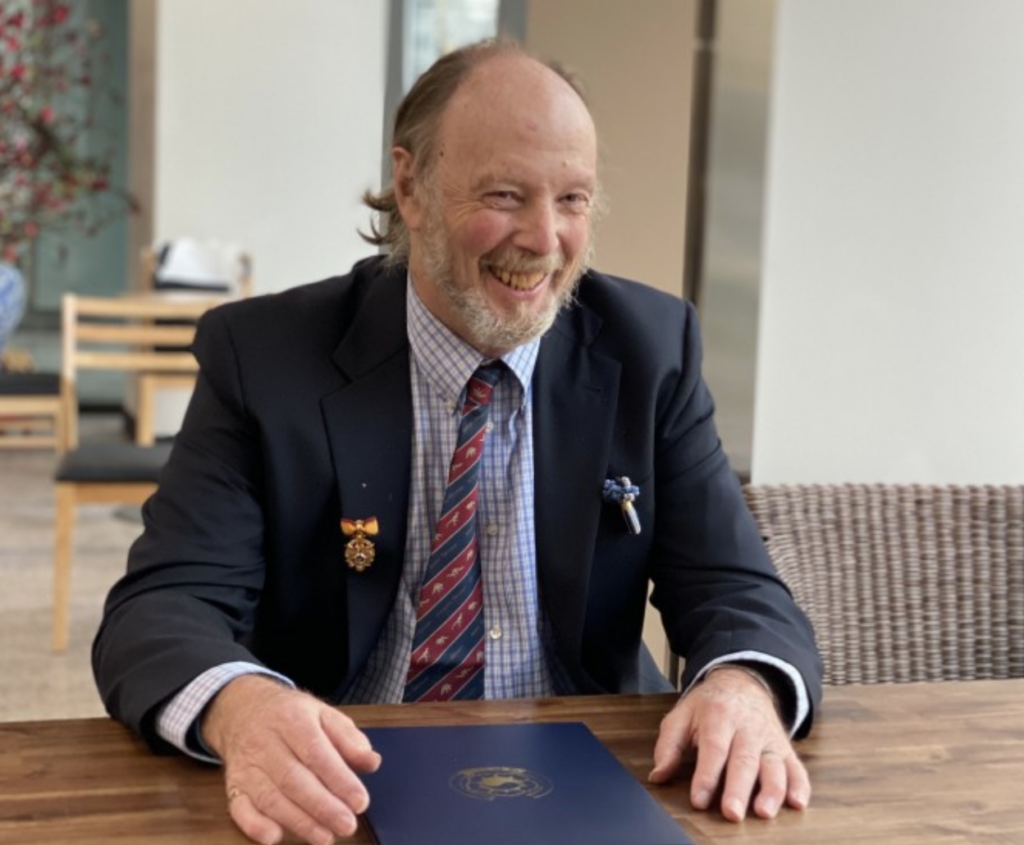 Dr. Martin Lockley